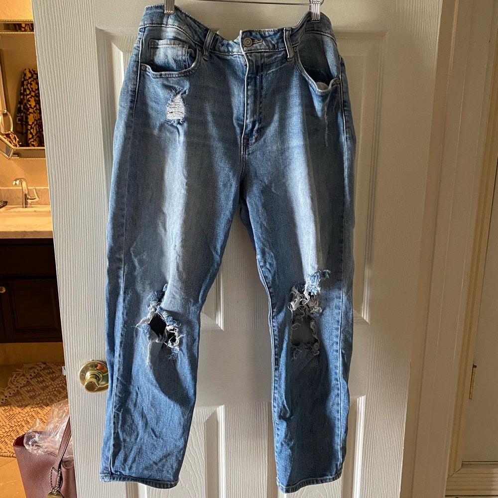 Fashion Nova high rise mom jean